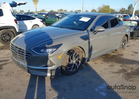 2020 Hyundai Sonata Hybrid Blue from USA, damaged, VIN KMHL24JJ1LA010424